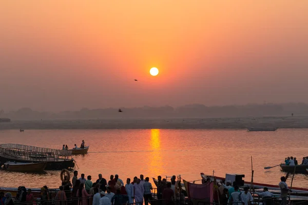 Ganj Nehri Nde Gün Doğumu Manzarası Ganj Tekneler Ganga Geziniyor — Stok fotoğraf