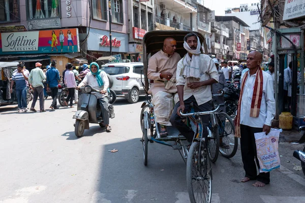 Varanasi Uttar Pradesh Hindistan Nisan 2019 Rickshaw Binen Varanasi Şehri — Stok fotoğraf