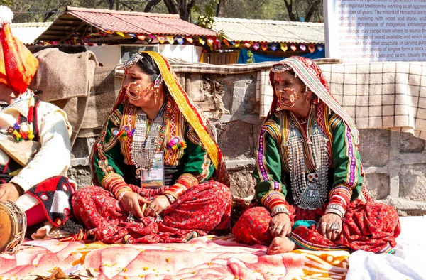 Faridabad India February 2020 Индийские Художники Цветном Лице Этнической Одежде — стоковое фото