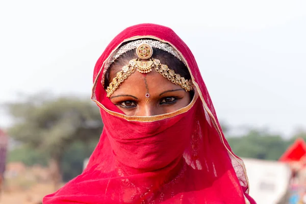 Pushkar Rajasthan Inde Novembre 2019 Une Jeune Indienne Est Recouvert — Photo