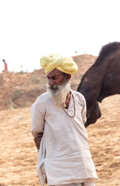 Pushkar Rajasthan India November 2019 Porträtt Kamelhandlare Indian Man Med — Stockfoto