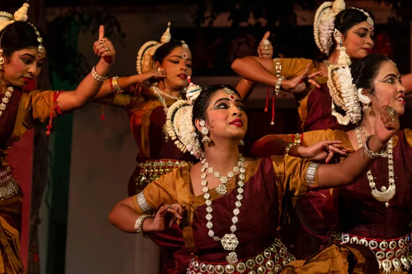 Indische Mädchen Die Während Des Pushkar Camel Fair Kulturabends Pushkar — Stockfoto
