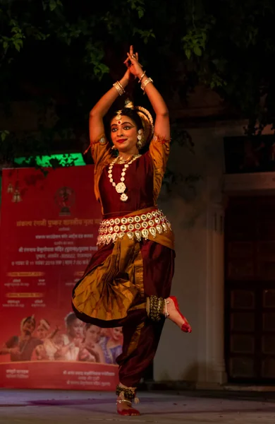 Indiska Flickor Utför Indiska Klassiska Odissi Dansform Odisha State Pushkar — Stockfoto