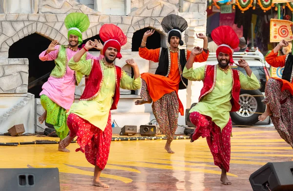 Sikh People Performing Punjabi Bhangra Dance Celebrate Festivals Surajkund Craft — Stock Photo, Image