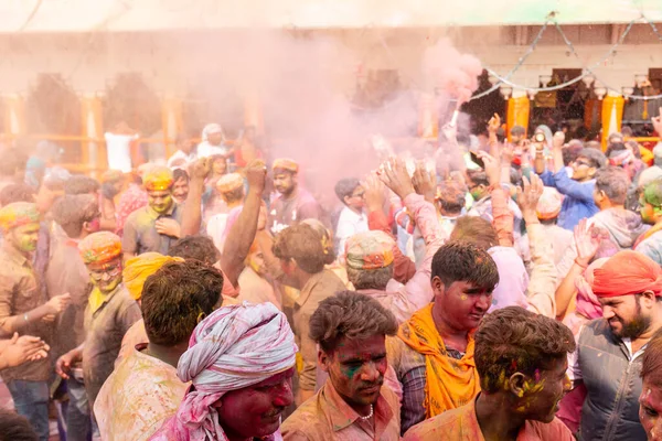 Barsana Uttar Pradesh Indien März 2020 Menschen Feiern Das Traditionelle — Stockfoto