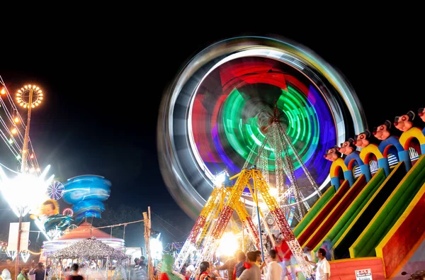 Rueda Ferris Iluminada Feria Anual Dussehra India — Foto de Stock