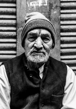 Yaşlı adamın portresi Eski Delhi, Hindistan, Kasım 2019