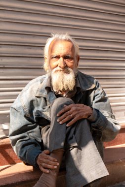 Yaşlı adamın portresi Eski Delhi, Hindistan, Kasım 2019