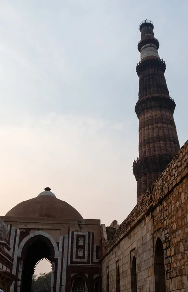 Qutb Minar Επίσης Γράφεται Qutub Minar Και Qutab Minar Στο — Φωτογραφία Αρχείου