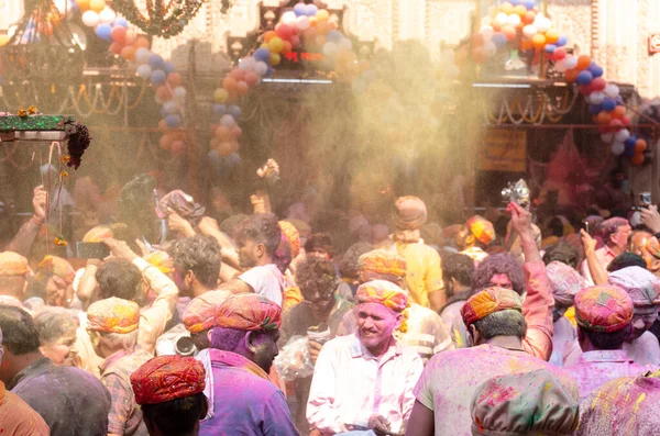 Barsana Uttar Pradesh India Marzo 2020 Gente Celebra Tradicional Colorido —  Fotos de Stock