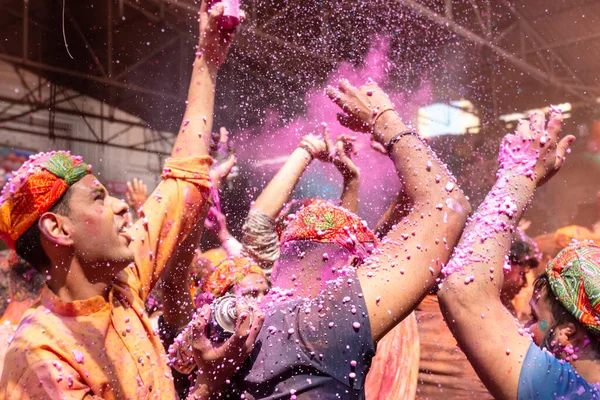 Barsana Uttar Pradesh India Martie 2020 Oamenii Sărbătoresc Tradiționalul Ritualistul — Fotografie, imagine de stoc