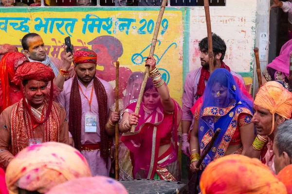 Barsana Uttar Pradesh India March 2020 Lidé Oslavují Tradiční Rituální — Stock fotografie