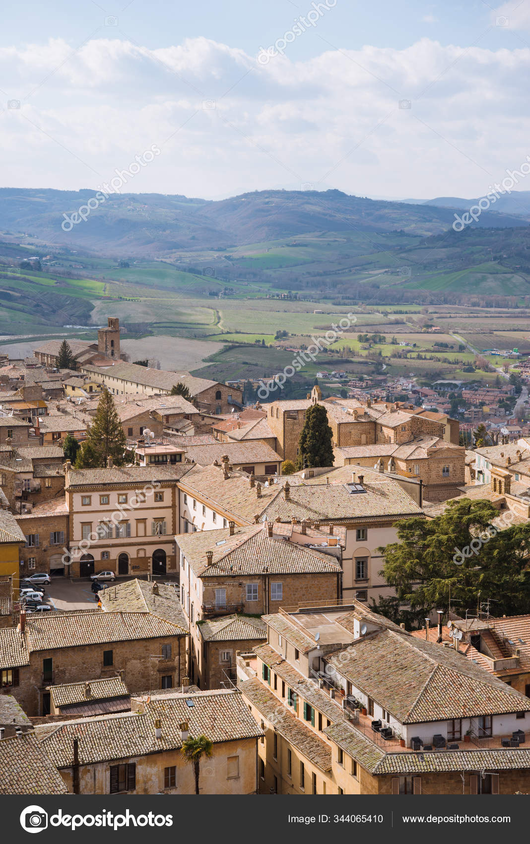 オルヴィエート ローマ郊外 イタリアの街並みの空撮 無料のストック写真 C Welcometeam オルヴィエート ローマ郊外 イタリアの街並みの空撮 無料のストック写真 C Welcometeam