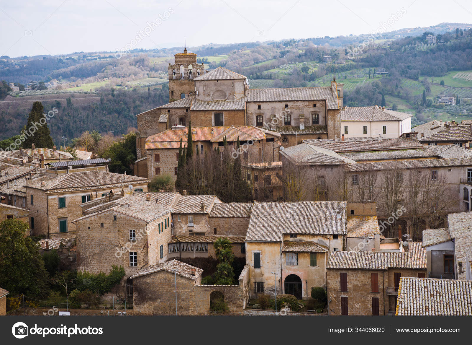 オルヴィエート ローマ郊外 イタリアの街並みの空撮 無料のストック写真 C Welcometeam オルヴィエート ローマ郊外 イタリアの街並みの空撮 無料のストック写真 C Welcometeam