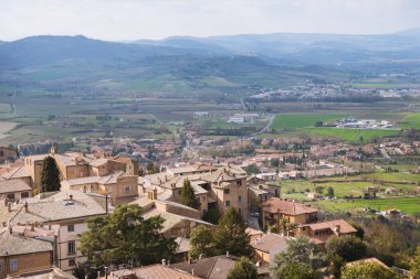 Orvieto, Roma banliyösünde, İtalya rooftops havadan görünümü