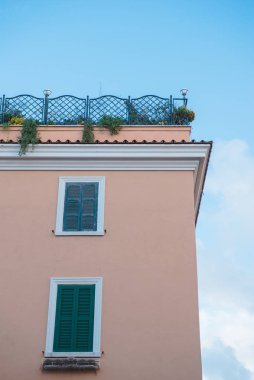 Eski Avrupa Bina, Anzio, İtalya'nın