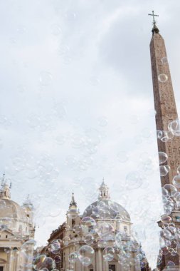 Dikilitaş, piazza del popolo (halklar kare) ve sabun köpüğü Roma, İtalya