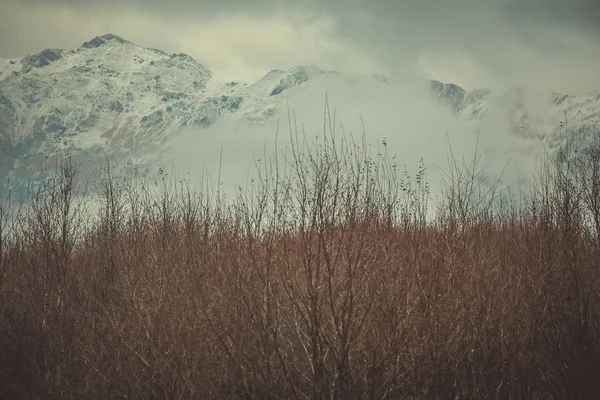 Beautiful View Mountain Peaks Clouds — 무료 스톡 포토