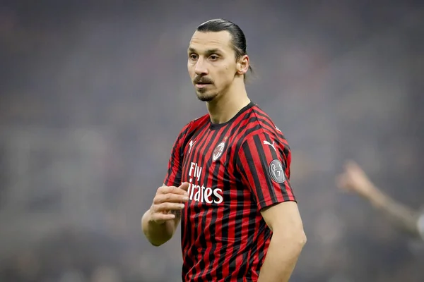 Milan Italie Février 2020 Zlatan Ibrahimovic Milan Regarde Avant Match — Photo