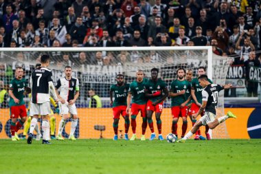 TURIN, İTALYA - 22 EKİM 2019. UEFA CHAMPIONS Liderliği, JUVENTUS LOKOMOTIV MOSCOW 2-1: Paulo Dybala, Juventus