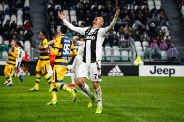 Torino, tam olarak. 02 / 02 / 2019. Serie A İtalya Futbol Şampiyonası. Juventus Parma 'ya karşı 3-3, Cristiano Ronaldo, Portekiz, Juventus, hayal kırıklığına uğradı..