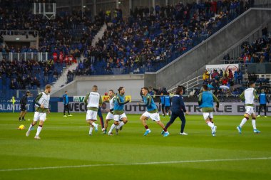 Bergamo, İtalya. 03 Kasım 2019. Campionato Italiano Serie A, Atalanta-Cagliari 0-2. Isınma sırasında Cagliari oyuncuları.