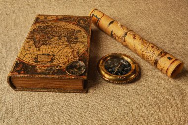 Pusula ve kitapla dolu bir hayat