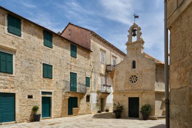 Hvar Adası 'ndaki Jesla Caddesi.