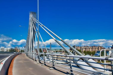 Saint Petersburg 'daki modern köprü