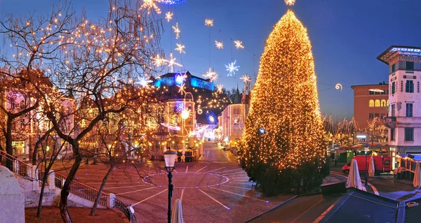 Πλατεία Preserens, διακοσμημένα για τα Χριστούγεννα και νέο έτος γιορτή στην α — Φωτογραφία Αρχείου