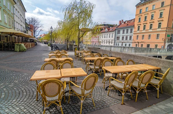 Leere Straßen Der Altstadt Von Ljubljana Frühlingsmorgen Normalerweise Überfüllt Mit lizenzfreie Stockbilder
