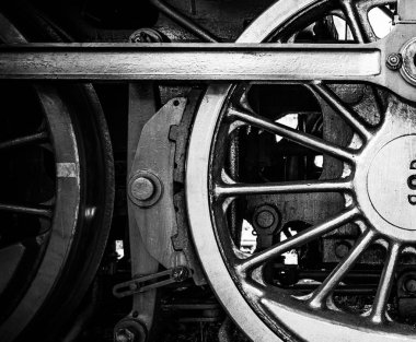 Eski bir buhar locomotiv tekerlekleri