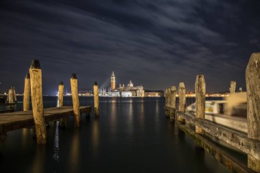 St George's Kilisesi, Venedik