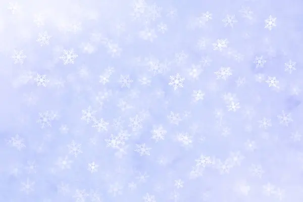 Абстрактний зимовий фон з падаючими сніговими пластівцями . — стокове фото