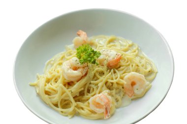 Spagetti Carbonara veya beyaz krema soslu makarna karides ile.