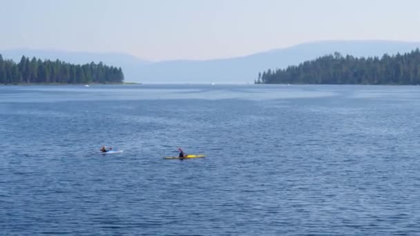 Kajakkers Smaragd Baai Meer Tahoe Door Antenne Drone — Stockvideo