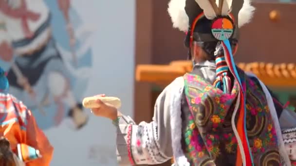 Zbliżenie Autentyczne Rdzenny Amerykański Tancerz Slow Motion — Wideo stockowe