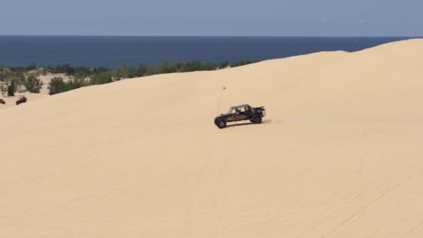 Dunas Buggy Carreras Por Las Dunas — Vídeo de stock