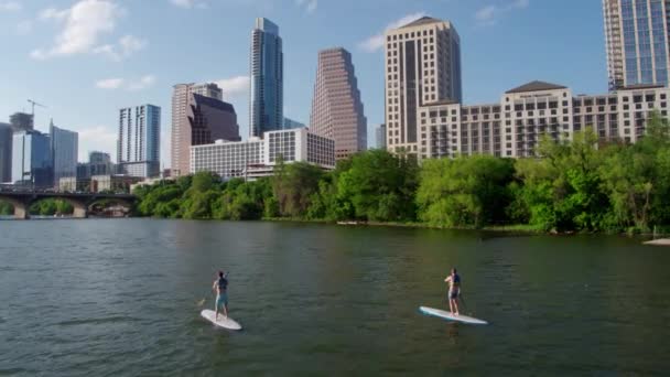 Austin Texas Paddleboarders Κολοράντο Ρίβερ — Αρχείο Βίντεο
