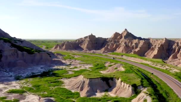Car Driving Badlands National Park Canyons Aerial Drone — Stock Video