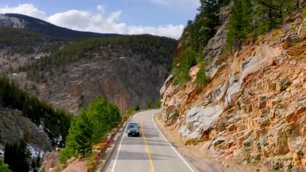 Coche Sinuoso Camino Montaña Avión Tripulado Aéreo — Vídeo de stock