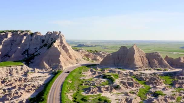 Driving Badlands Canyons Rock Structures Drone — Stock Video