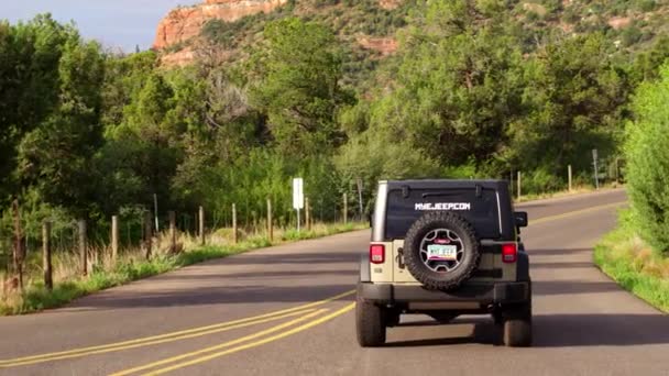 Jeep Wrangler Sedona — Vídeo de stock