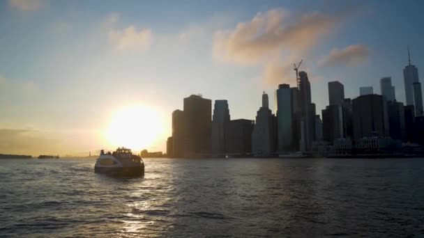 Nyc New York City Skyline Bei Sonnenuntergang Schöne Nachtaufnahme — Stockvideo