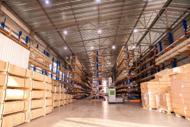 Modern makine mühendisliği fabrikası - ekipman ve makineler