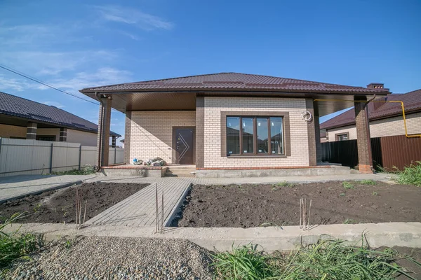 Casa Una Sola Planta Casa Aislada Una Sola Planta Vista —  Fotos de Stock