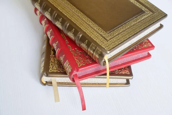 Francia Kötés Kézzel Készített Könyvek Eredeti Bőrtok Arany Bélyegzéssel — Stock Fotó