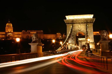 Gece zincir köprü Budapeşte '