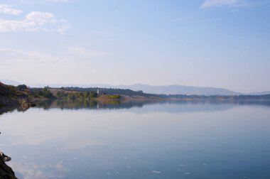 Gölün güzel manzarası