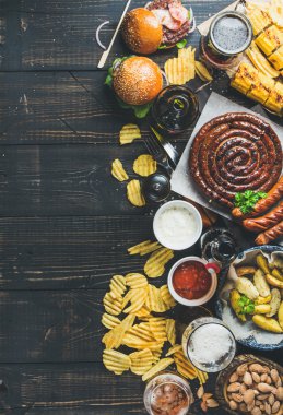 Octoberfest bira ve aperatifler çeşitli 
